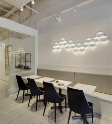 Infinite Studios (D5), Retail #592436021